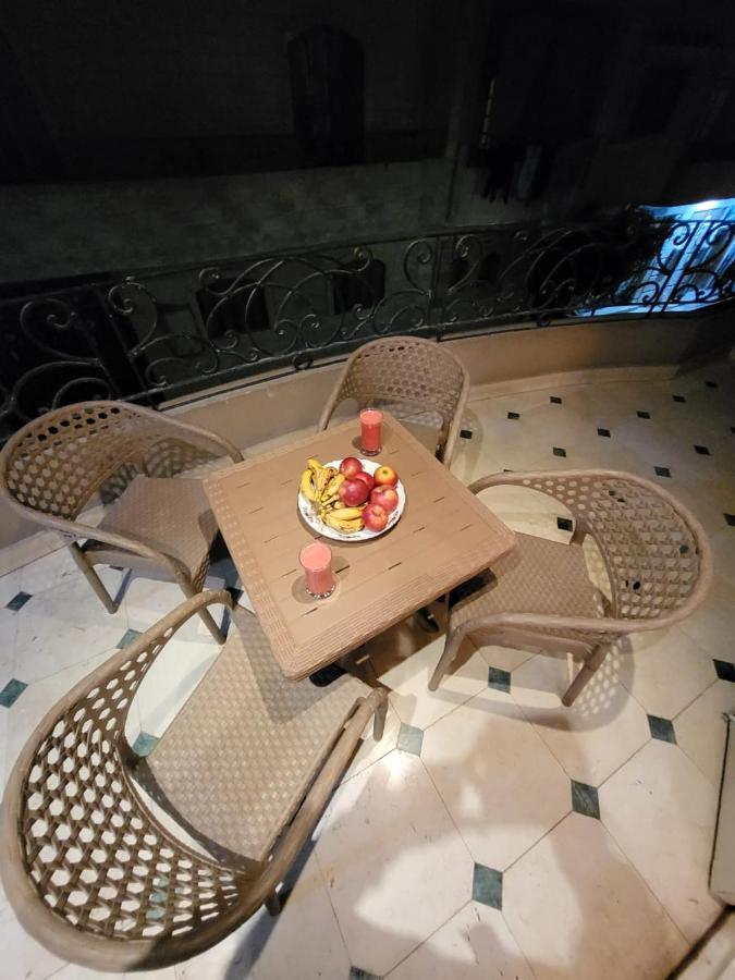 Hk Pyramids Guest House カイロ エクステリア 写真