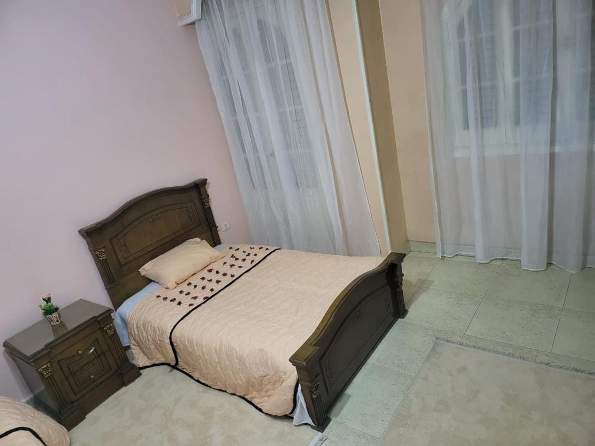 Hk Pyramids Guest House カイロ エクステリア 写真