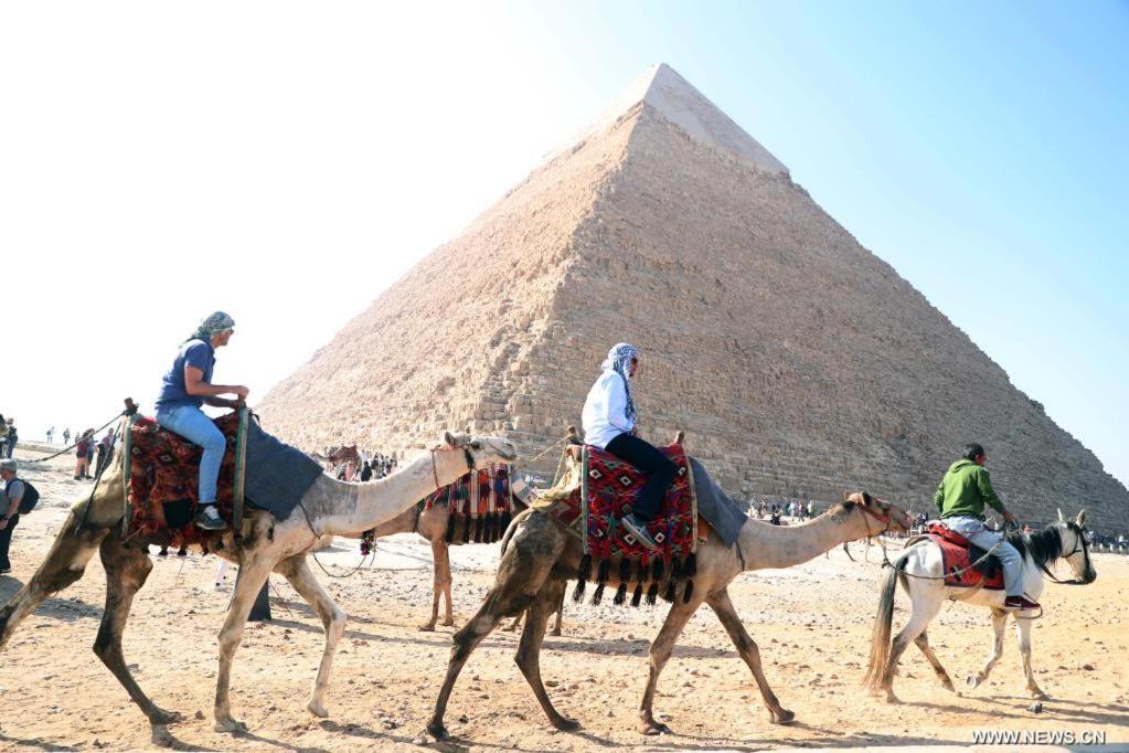 Hk Pyramids Guest House カイロ エクステリア 写真